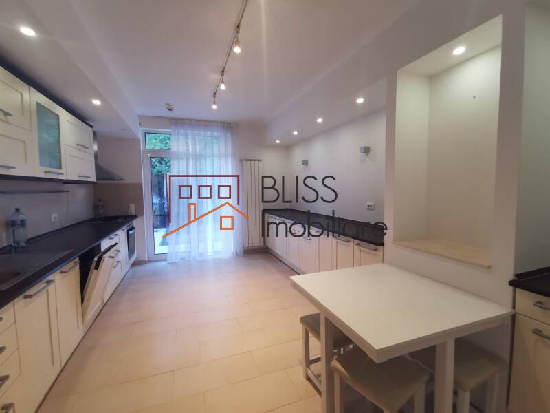 Modern 5 Bedroom Villa In Iancu Nicolae, Bucharest / Ilfov | Bliss Imobiliare / Photo 8 - BLISS Imobiliare
