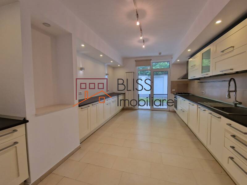 5-Bedroom Villa In Iancu Nicolae Jollie Ville, Bucharest / Ilfov | Bliss Imobiliare / Photo 8 - BLISS Imobiliare