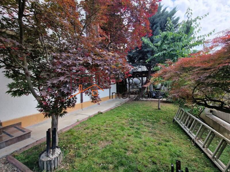 Vila Nemobilata Cu Gradina In Pipera | Spatioasele 7 Camere | Bliss Imobiliare / Photo 3 - BLISS Imobiliare