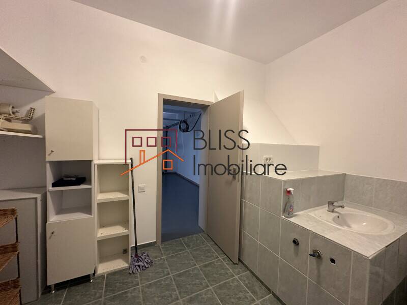 Vila Spatioasa Si Moderna Cu 6 Camere Si Piscina | Bliss Imobiliare / Photo 43 - BLISS Imobiliare