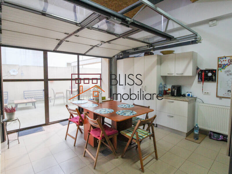 Vila 6 Camere Otopeni — 208 Mp Utili, Teren 690 Mp, Garaj Dublu, 2012 | Bliss Imobiliare / Photo 41 - BLISS Imobiliare