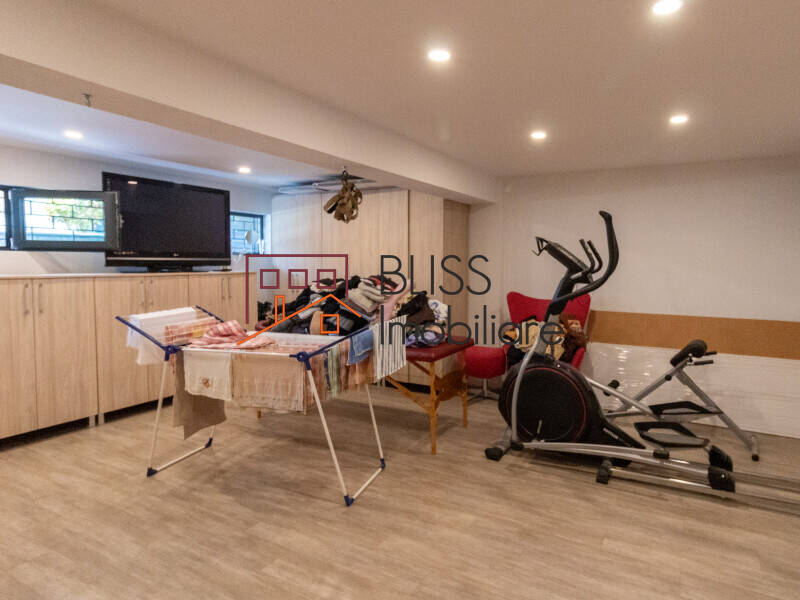 Vila De Lux 12 Camere Cu Piscina, Teren Generos In Iancu Nicolae | Bliss Imobiliare / Photo 82 - BLISS Imobiliare