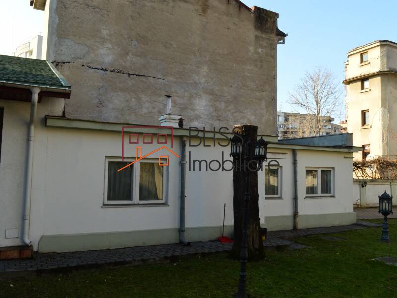 Vila de Inchiriat KM 0 | Ultracentral - 11 Camere - ID:29430 | Bliss Imobiliare / Photo 21 - BLISS Imobiliare