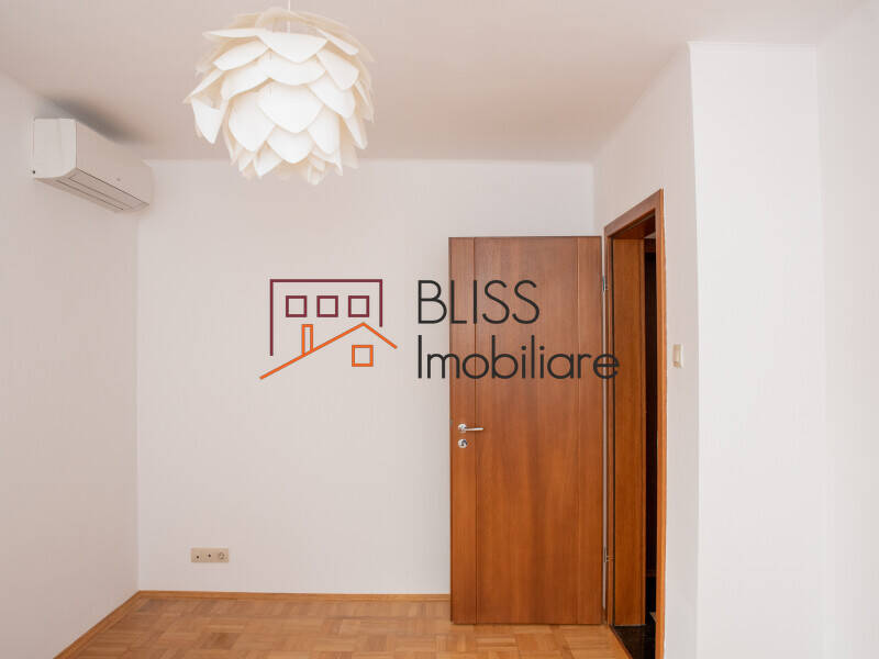 Vila Luminoasa Cu 5 Camere Si Gradina Generoasa Pentru Familie | Bliss Imobiliare / Photo 15 - BLISS Imobiliare