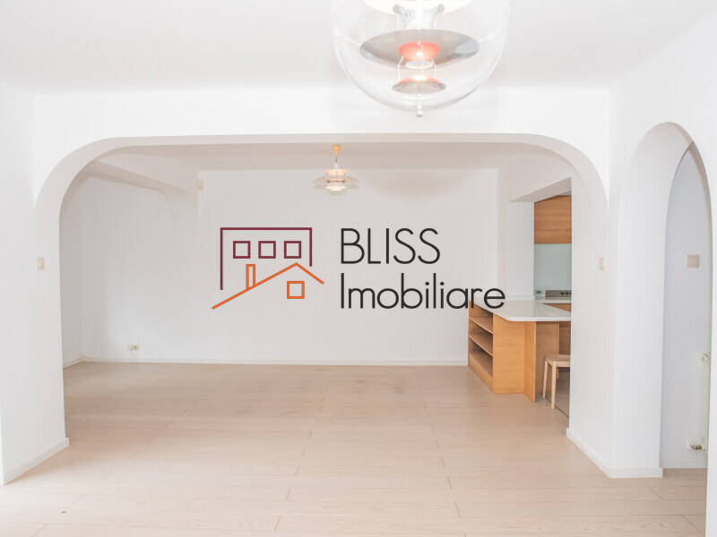 Vila Luminoasa Cu 5 Camere Si Gradina Generoasa Pentru Familie | Bliss Imobiliare / Photo 6 - BLISS Imobiliare