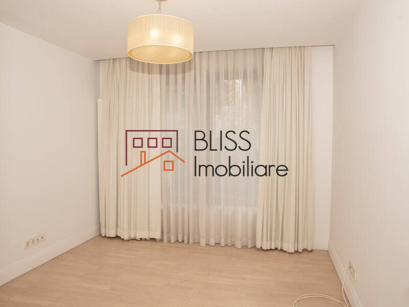 Vila Luminoasa Si Primitoare In Oxford Garden – Unde Te Simti Acasa | Bliss Imobiliare / Photo 5 - BLISS Imobiliare