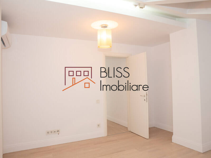 Vila Luminoasa Si Primitoare In Oxford Garden – Unde Te Simti Acasa | Bliss Imobiliare / Photo 63 - BLISS Imobiliare