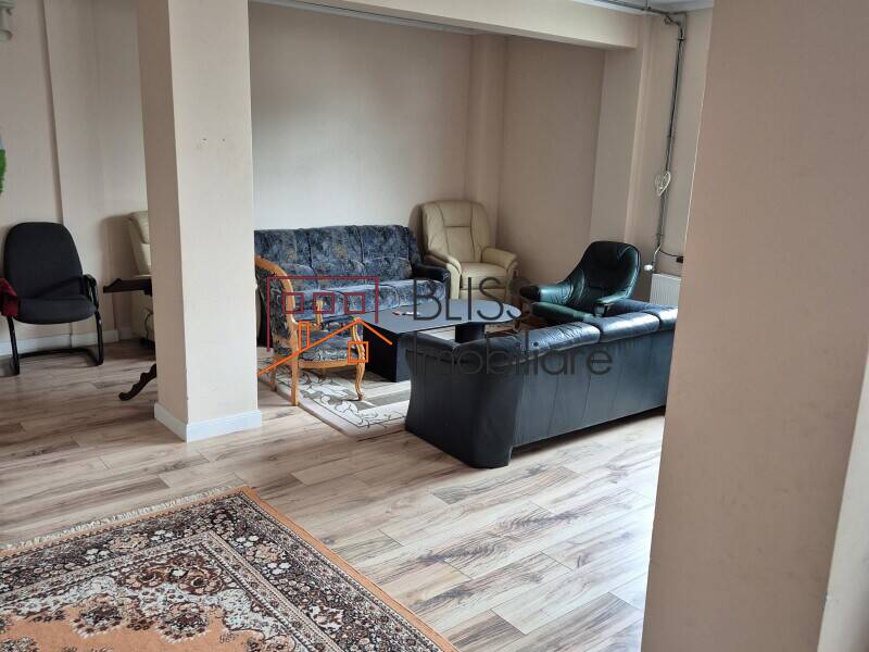 Cladire Tip Scoala-internat In Siret: 980 Mp Utili, Sala De Sport | Bliss Imobiliare / Photo 12 - BLISS Imobiliare