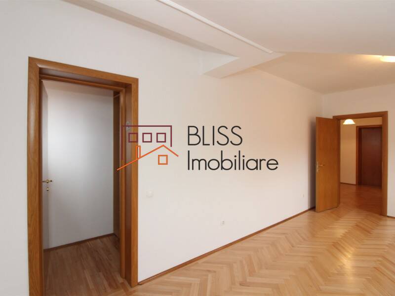 Vila 335mp Cu 6 Camere Si Gradina | Bliss Imobiliare / Photo 12 - BLISS Imobiliare