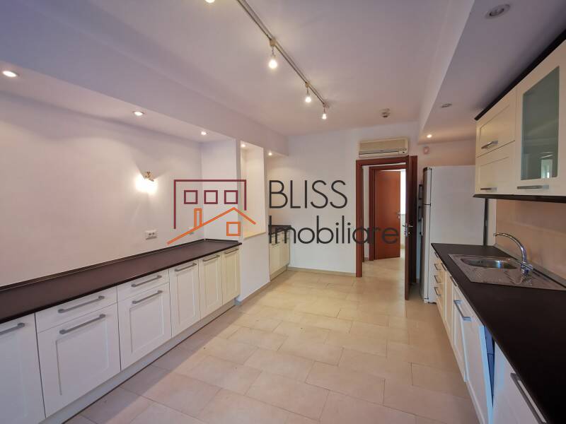 Modern 5 Bedroom Villa, Bucharest / Ilfov | Bliss Imobiliare / Photo 9 - BLISS Imobiliare