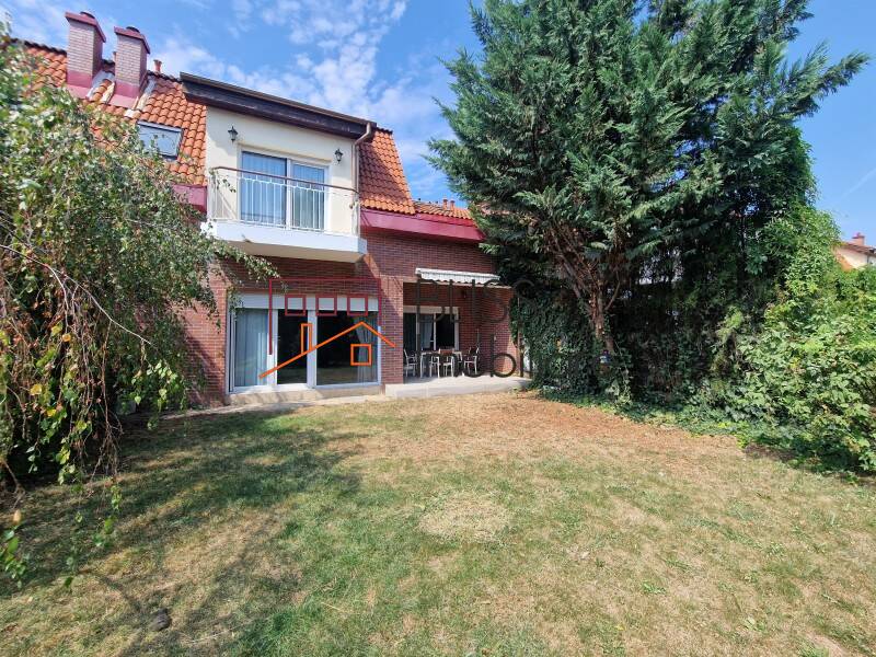 Vila Cu 7 Camere | Bliss Imobiliare / Photo 3 - BLISS Imobiliare