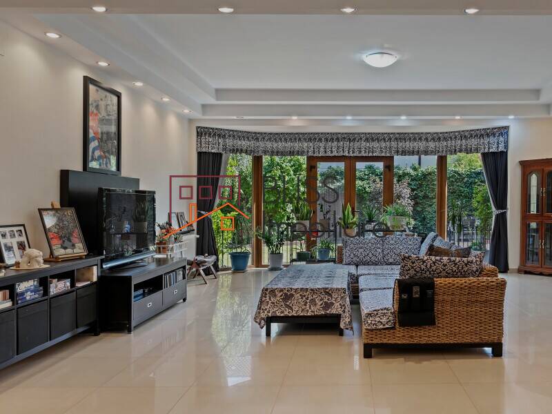 Luxury 5-Bedroom Villa With Heated Pool, Bucharest / Ilfov | Bliss Imobiliare / Photo 3 - BLISS Imobiliare