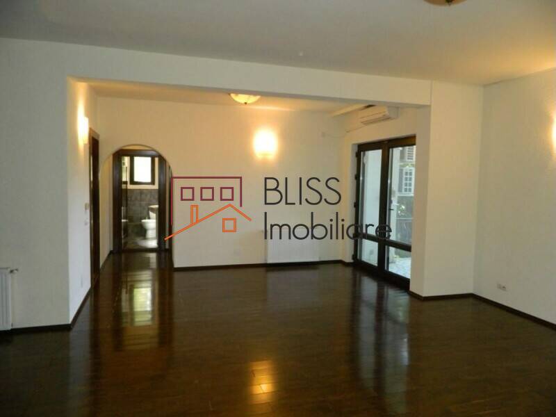 Vila Cu 7 Camere | Bliss Imobiliare / Photo 35 - BLISS Imobiliare