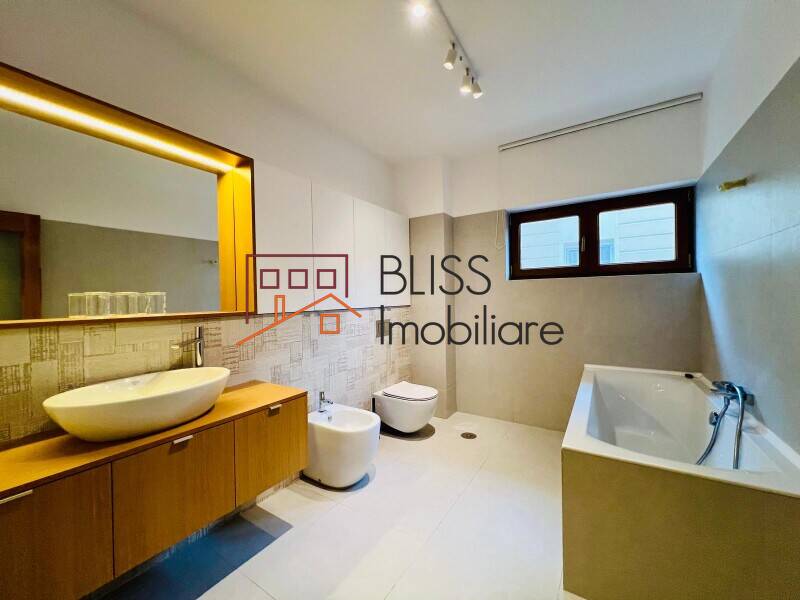 Vila Spatioasa Cu 8 Camere | Bliss Imobiliare / Photo 16 - BLISS Imobiliare