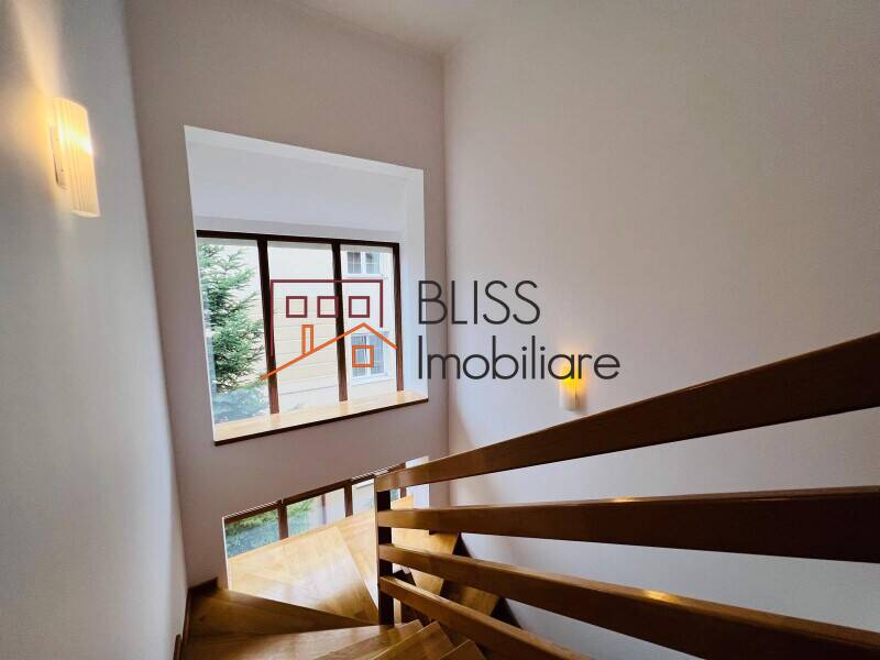Vila Spatioasa Cu 8 Camere | Bliss Imobiliare / Photo 19 - BLISS Imobiliare