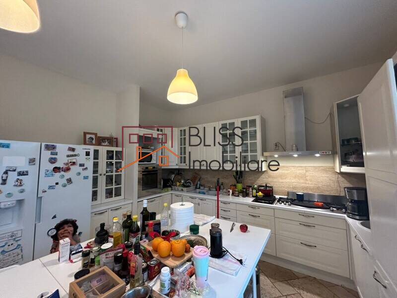 Vila Cu Piscina Si Garaj Pipera | Teren 815 Mp | Bliss Imobiliare / Photo 11 - BLISS Imobiliare