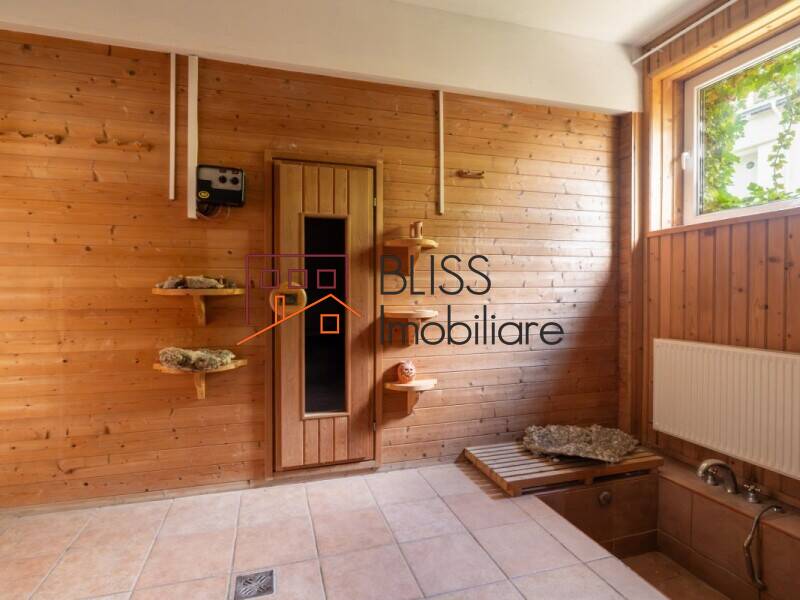 Vila Cu 15 Camere, Gradina Privata Si Vedere La Lac | Bliss Imobiliare / Photo 20 - BLISS Imobiliare