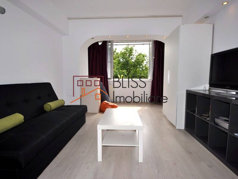 Studio Apartment In Blocul Liric – 28 Sqm, Cismigiu Park View, KM 0, Bucharest | Bliss Imobiliare / Photo 6 - BLISS Imobiliare