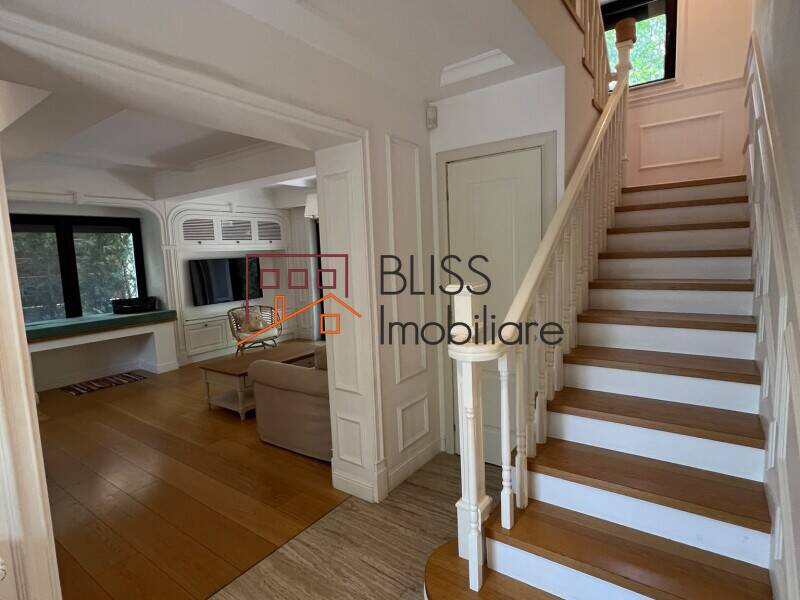 Casa Duplex In Tunari: Gradina Privata, Patru Bai Si Bucatarie De Vara | Bliss Imobiliare / Photo 9 - BLISS Imobiliare