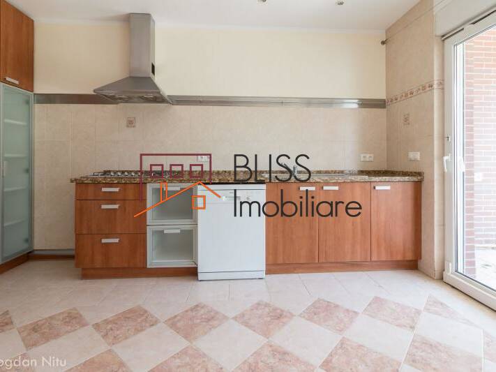 Vila Cu 7 Camere | Bliss Imobiliare / Photo 9 - BLISS Imobiliare