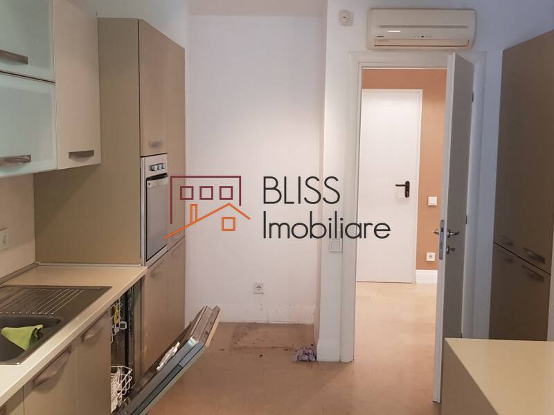 Vila de Inchiriat Iancu Nicolae | Pipera - 9 Camere - ID:73568 | Bliss Imobiliare / Photo 16 - BLISS Imobiliare
