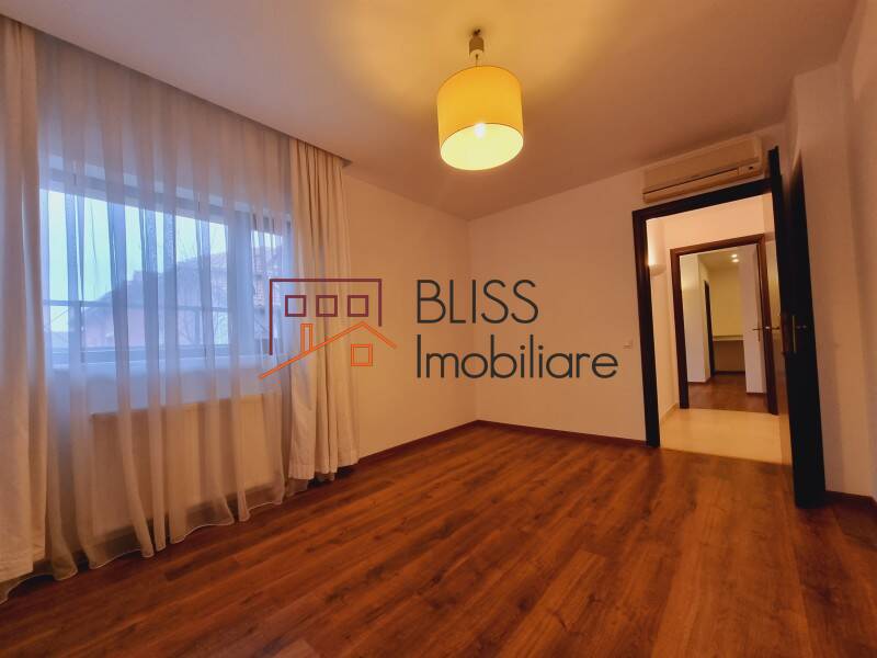 Vila 9 Camere Cu Gradina Iancu Nicolae | Bliss Imobiliare / Photo 17 - BLISS Imobiliare